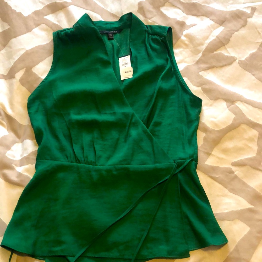 Banana Republic wrap top. NWT